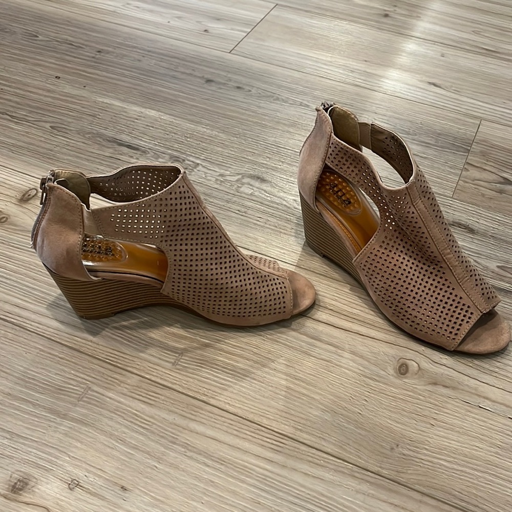 Peep toe wedges